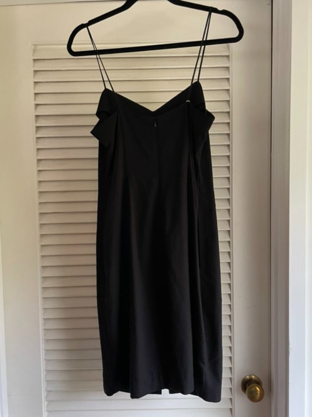 L'AGENCE Black Crepe V-Neck Slip Sheath Dress with Pockets Size 6 Minimalist - Picture 6 of 16